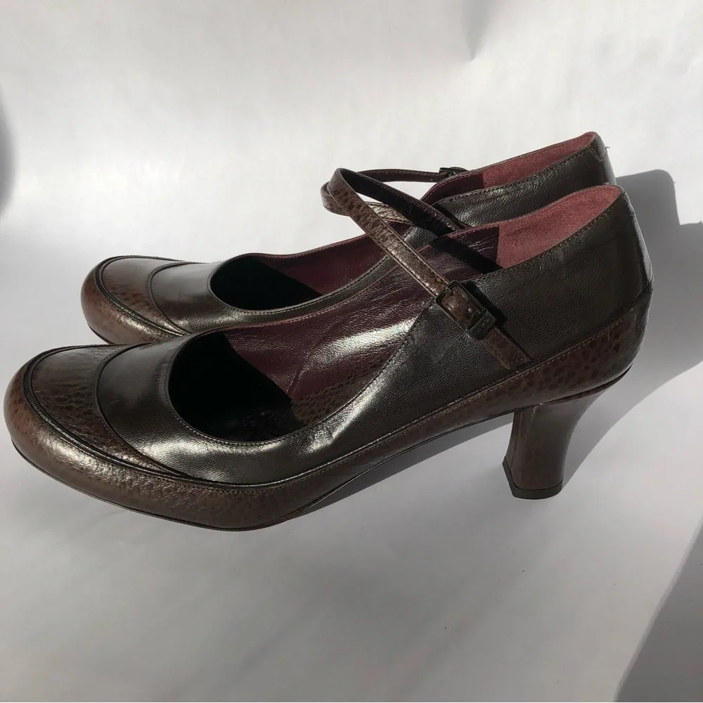 Vintage Via Spiga Made in Italy Leather Mary Jane Pumps Brown 9.5M